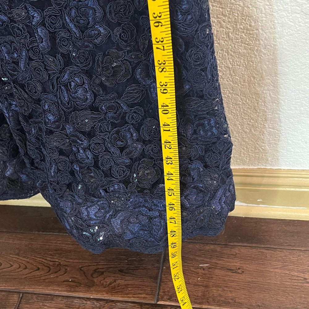 Teri Jon Rickie freeman Beautiful dress navy with the bow and lace - Picture 9 of 10